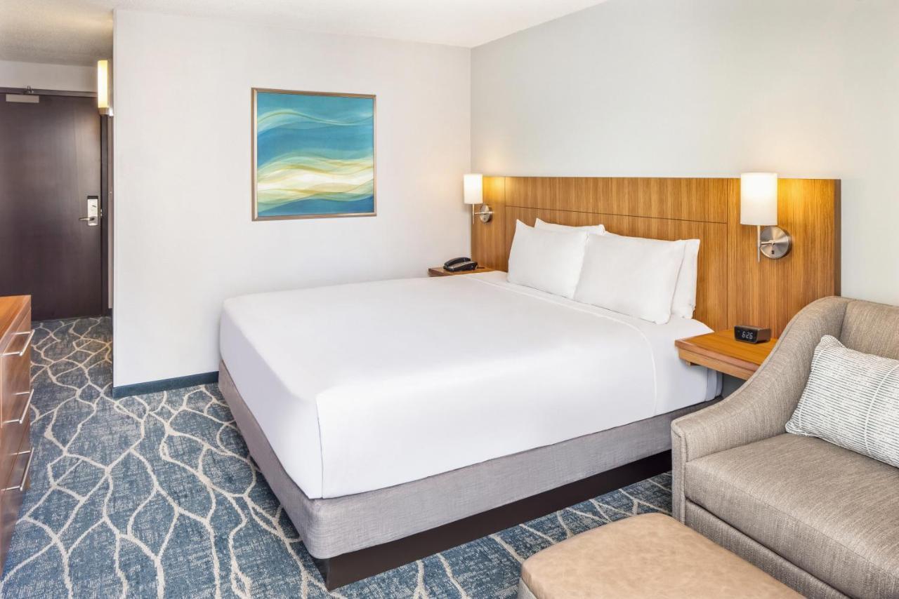 Chambre Lit King-Size Deluxe avec Canapé-Lit - Vue sur Ville